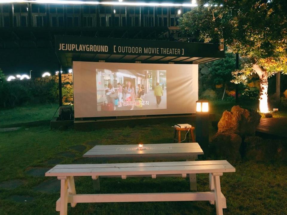 Jeju Playground Hostel Eksteriør bilde